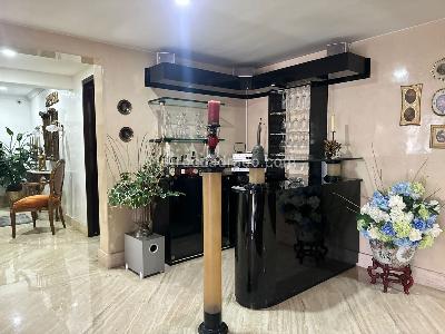 Apartamento de 4 alcobas en venta en El Poblado, Medellín, 452 m² · foto 9 de 18