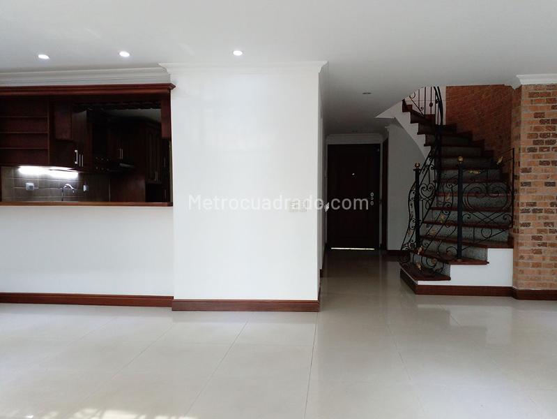 Casa de 3 Alcobas con Piscina en El Poblado - 3