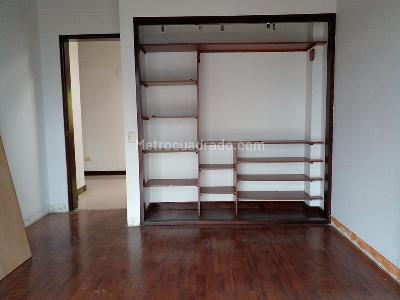 Casa de 5 alcobas en venta en Envigado, Envigado, 237 m² · foto 11 de 19