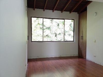Casa de 5 alcobas en venta en Envigado, Envigado, 237 m² · foto 12 de 19