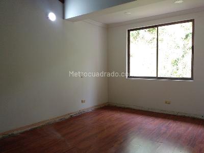 Casa de 5 alcobas en venta en Envigado, Envigado, 237 m² · foto 14 de 19