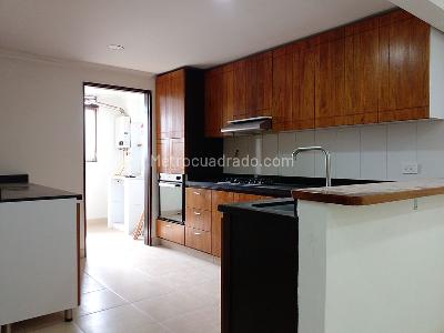 Casa de 5 alcobas en venta en Envigado, Envigado, 237 m² · foto 4 de 19