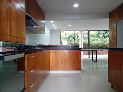 Casa de 5 alcobas en venta en Envigado, Envigado, 237 m² · foto 5 de 19