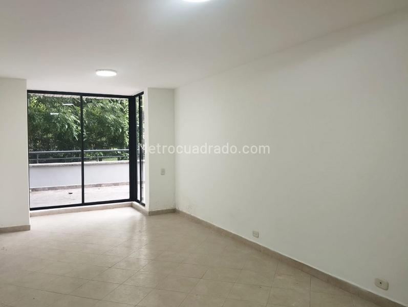Apartamento de 3 Alcobas en El Poblado (Conjunto Cerrado)
