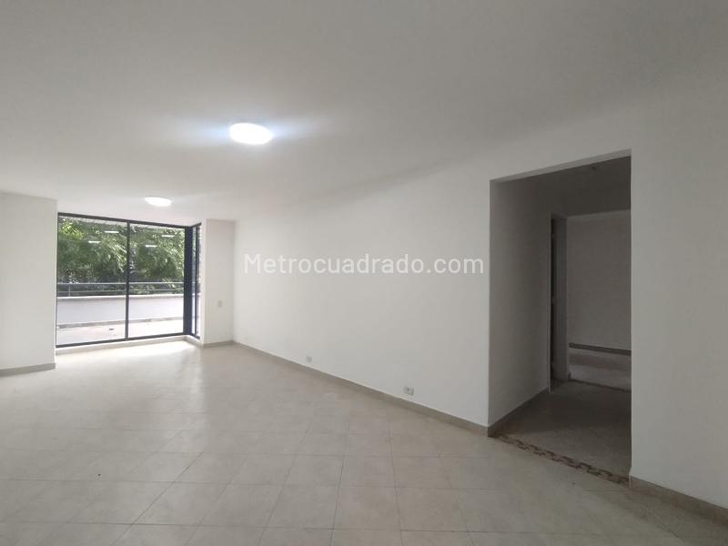 Apartamento de 3 Alcobas en El Poblado (Conjunto Cerrado) - 3