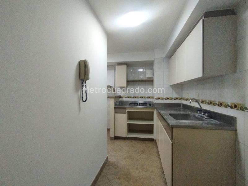 Apartamento de 3 Alcobas en El Poblado (Conjunto Cerrado) - 7