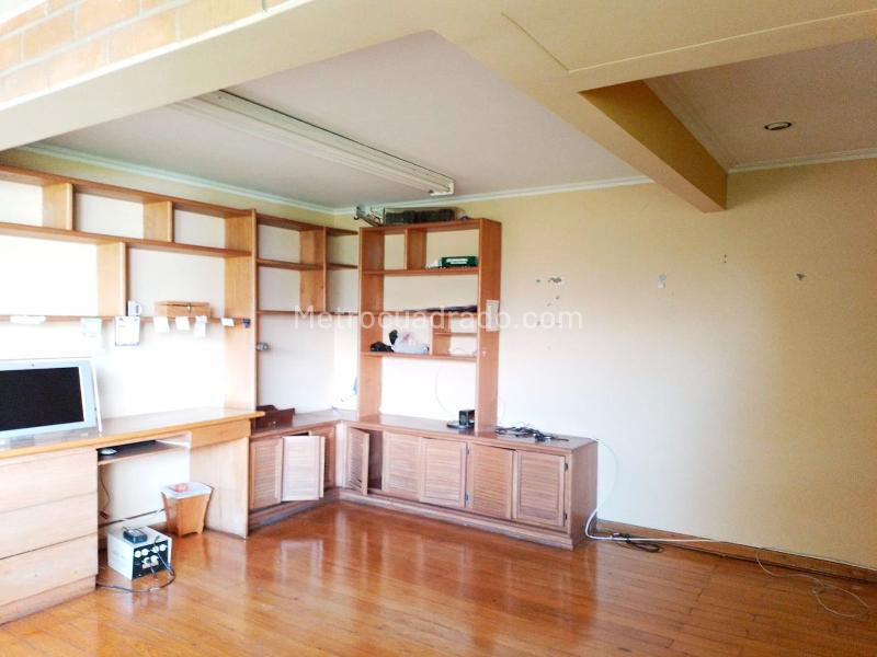 Spacious 3BR Apartment in El Poblado - 9
