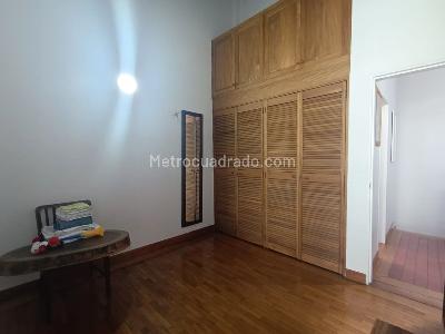 Casa de 3 alcobas en venta en El Poblado, Medellín, 249 m² · foto 12 de 20