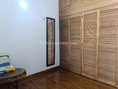 Casa de 3 alcobas en venta en El Poblado, Medellín, 249 m² · foto 13 de 20