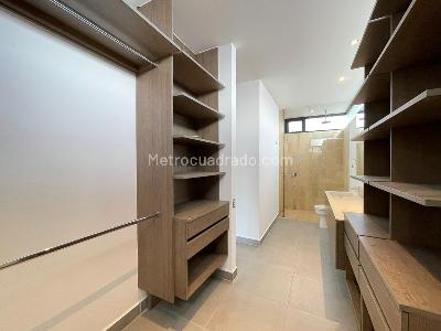 Apartamento de 2 alcobas en arriendo en San Lucas, Medellín, 130 m² · foto 10 de 11