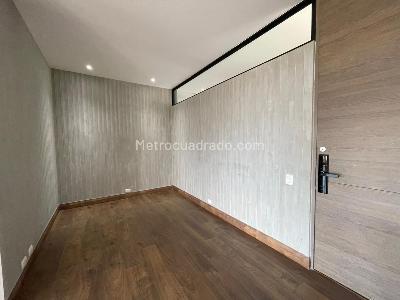 Apartamento de 2 alcobas en arriendo en San Lucas, Medellín, 130 m² · foto 2 de 11