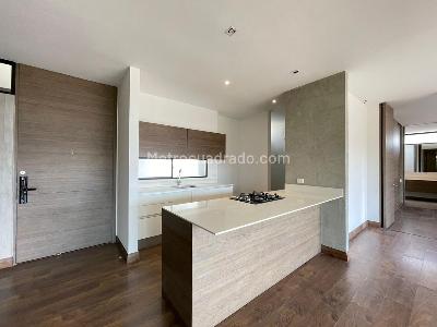 Apartamento de 2 alcobas en arriendo en San Lucas, Medellín, 130 m² · foto 4 de 11