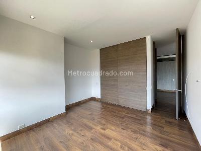 Apartamento de 2 alcobas en arriendo en San Lucas, Medellín, 130 m² · foto 8 de 11
