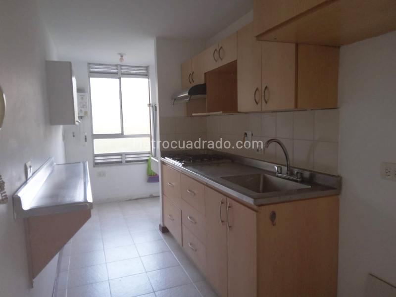 Elegant 2BR Apartment with Pool in El Poblado - 5