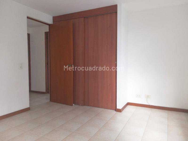 Elegant 2BR Apartment with Pool in El Poblado - 6