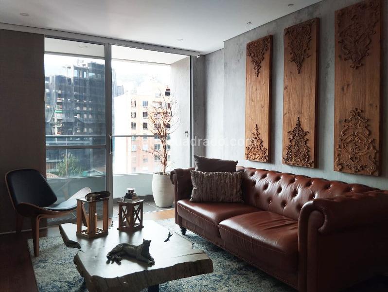 1BR Studio Apartment with Balcony and Covered Parking in El Poblado