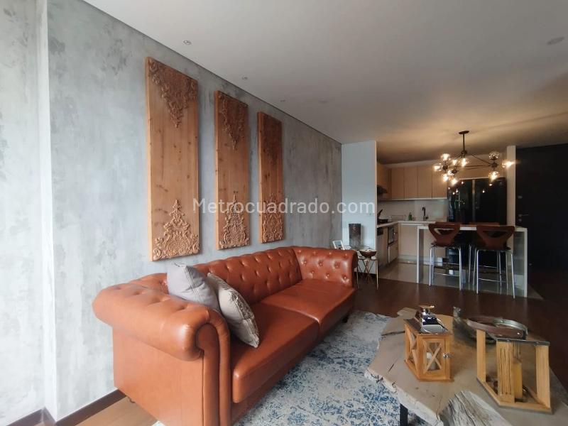Apartamento Tipo Estudio de 1 Alcoba con Balcón y Parqueadero en El Poblado - 3