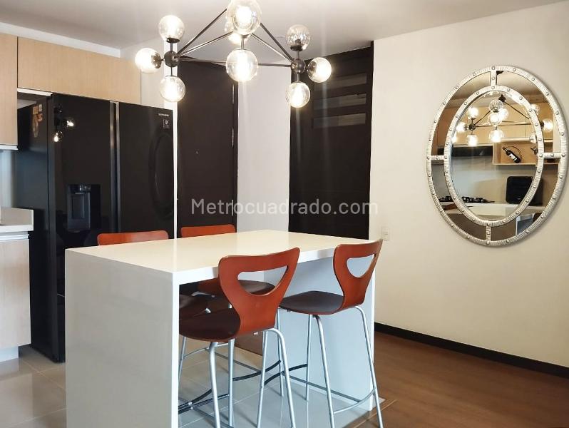 Apartamento Tipo Estudio de 1 Alcoba con Balcón y Parqueadero en El Poblado - 9