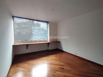 Apartamento de 3 alcobas en arriendo en Las Lomas, Medellín, 134 m² · foto 11 de 15