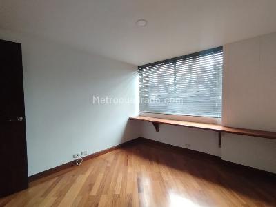 Apartamento de 3 alcobas en arriendo en Las Lomas, Medellín, 134 m² · foto 12 de 15