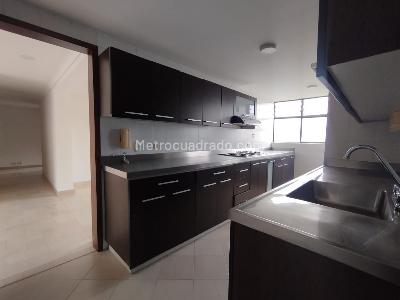 Apartamento de 3 alcobas en arriendo en Las Lomas, Medellín, 134 m² · foto 6 de 15
