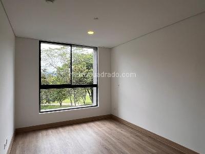 Apartamento de 3 alcobas en venta en Rionegro, Rionegro, 173 m² · foto 7 de 16