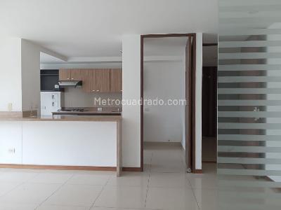Apartamento de 2 alcobas en arriendo en Villa Carlota, Medellín, 80 m² · foto 4 de 14