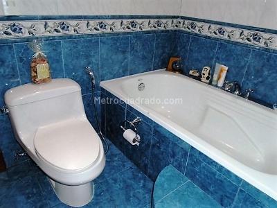 Casa de 3 alcobas en venta en El Poblado, Medellín, 500 m² · foto 18 de 20