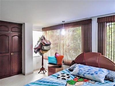 Apartamento de 4 alcobas en venta en El Poblado, Medellín, 247 m² · foto 12 de 20