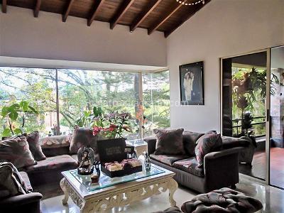 Apartamento de 4 alcobas en venta en El Poblado, Medellín, 247 m² · foto 2 de 20