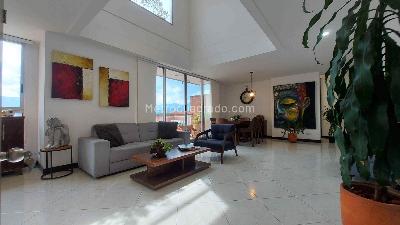 Apartamento de 3 alcobas en venta en El Poblado, Medellín, 200 m² · foto 1 de 20