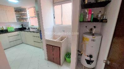 Apartamento de 3 alcobas en venta en El Poblado, Medellín, 200 m² · foto 8 de 20