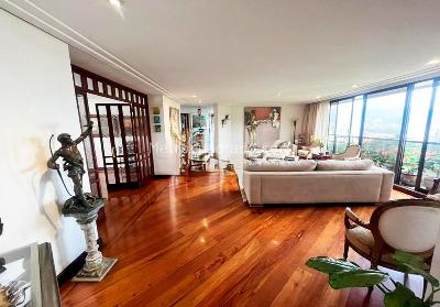Apartamento de 4 alcobas en venta en El Poblado, Medellín, 332 m² · foto 2 de 13