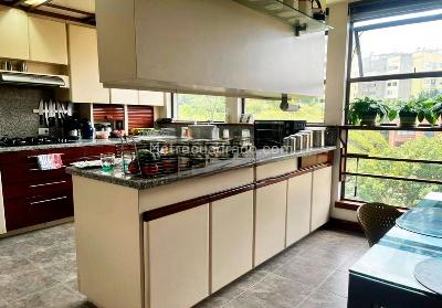 Apartamento de 4 alcobas en venta en El Poblado, Medellín, 332 m² · foto 8 de 13