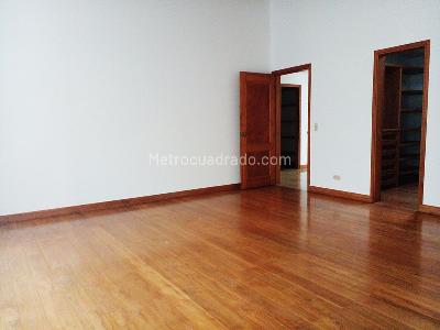 Casa de 4 alcobas en venta en El Poblado, Medellín, 400 m² · foto 16 de 20