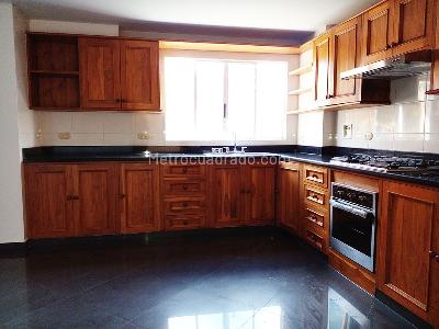 Casa de 4 alcobas en venta en El Poblado, Medellín, 400 m² · foto 7 de 20