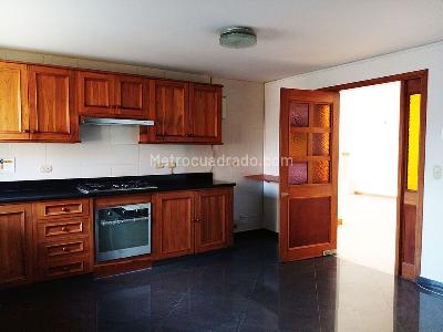 Casa de 4 alcobas en venta en El Poblado, Medellín, 400 m² · foto 8 de 20