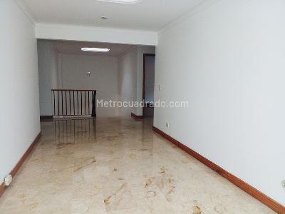 Casa de 4 alcobas en venta en El Poblado, Medellín, 400 m² · foto 9 de 20