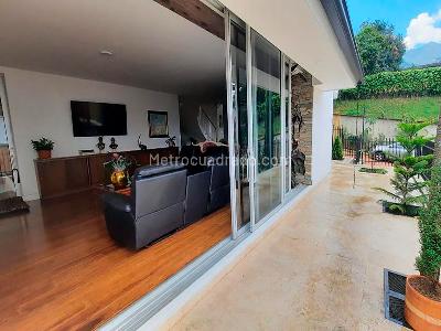 Casa de 4 alcobas en venta en El Poblado, Medellín, 372 m² · foto 19 de 20