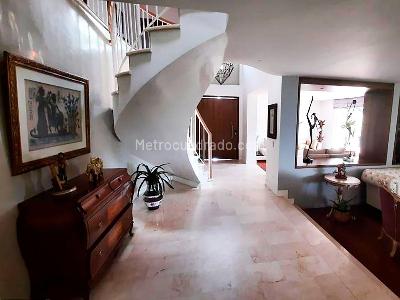 Casa de 4 alcobas en venta en El Poblado, Medellín, 372 m² · foto 5 de 20