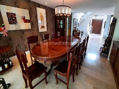 Casa de 4 alcobas en venta en El Poblado, Medellín, 372 m² · foto 6 de 20
