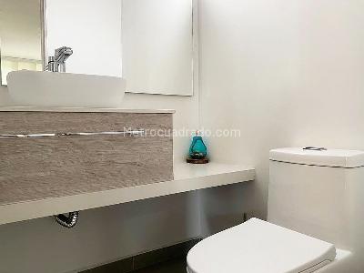 Apartamento de 3 alcobas en venta en Castropol, Medellín, 168 m² · foto 18 de 20