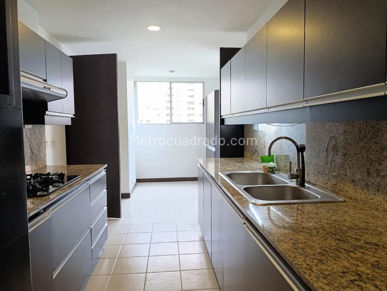 3BR Apartment with Jacuzzi in El Poblado - 5