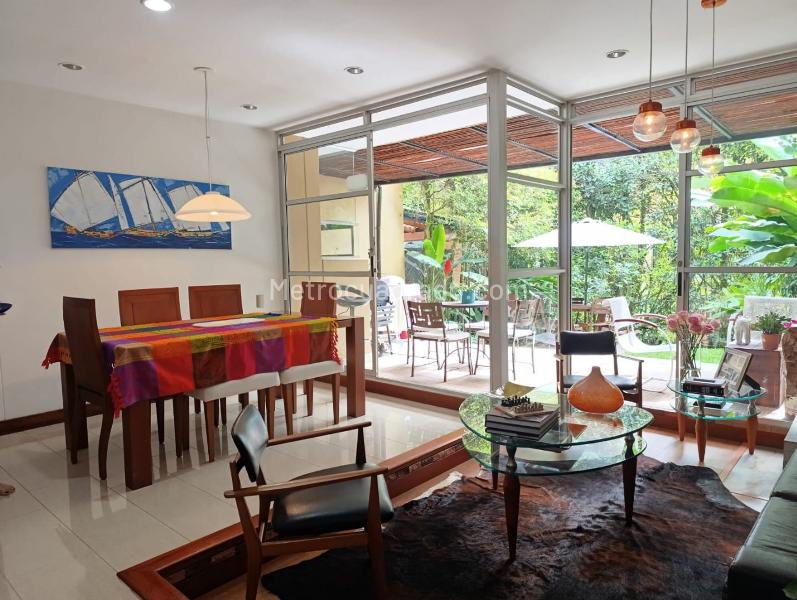 Charming 3BR House in El Poblado - 2