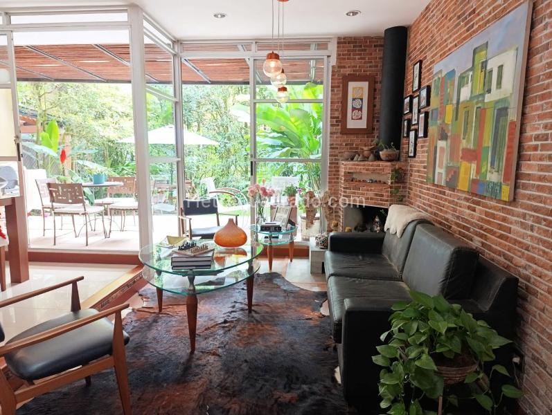 Charming 3BR House in El Poblado - 3