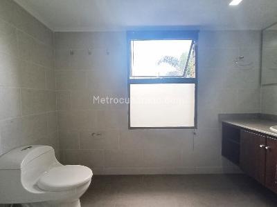 Casa de 3 alcobas en venta en El Poblado, Medellín, 220 m² · foto 17 de 20
