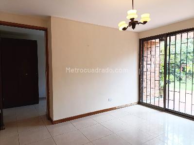 Casa de 3 alcobas en venta en El Poblado, Medellín, 220 m² · foto 3 de 20