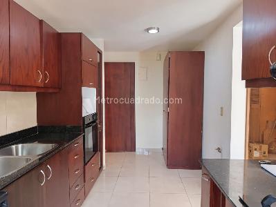 Casa de 3 alcobas en venta en El Poblado, Medellín, 220 m² · foto 6 de 20