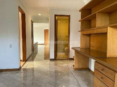 Apartamento de 3 alcobas en venta en Los Balsos, Medellín, 200 m² · foto 10 de 20