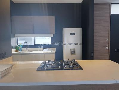 Apartamento en arriendo en El Poblado, Medellín · foto 10 de 20
